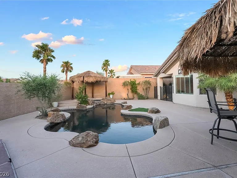 2676 Lochleven Way — Photo 80