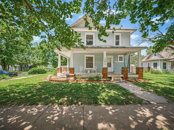 301 N Broadway, Herington, KS 67449