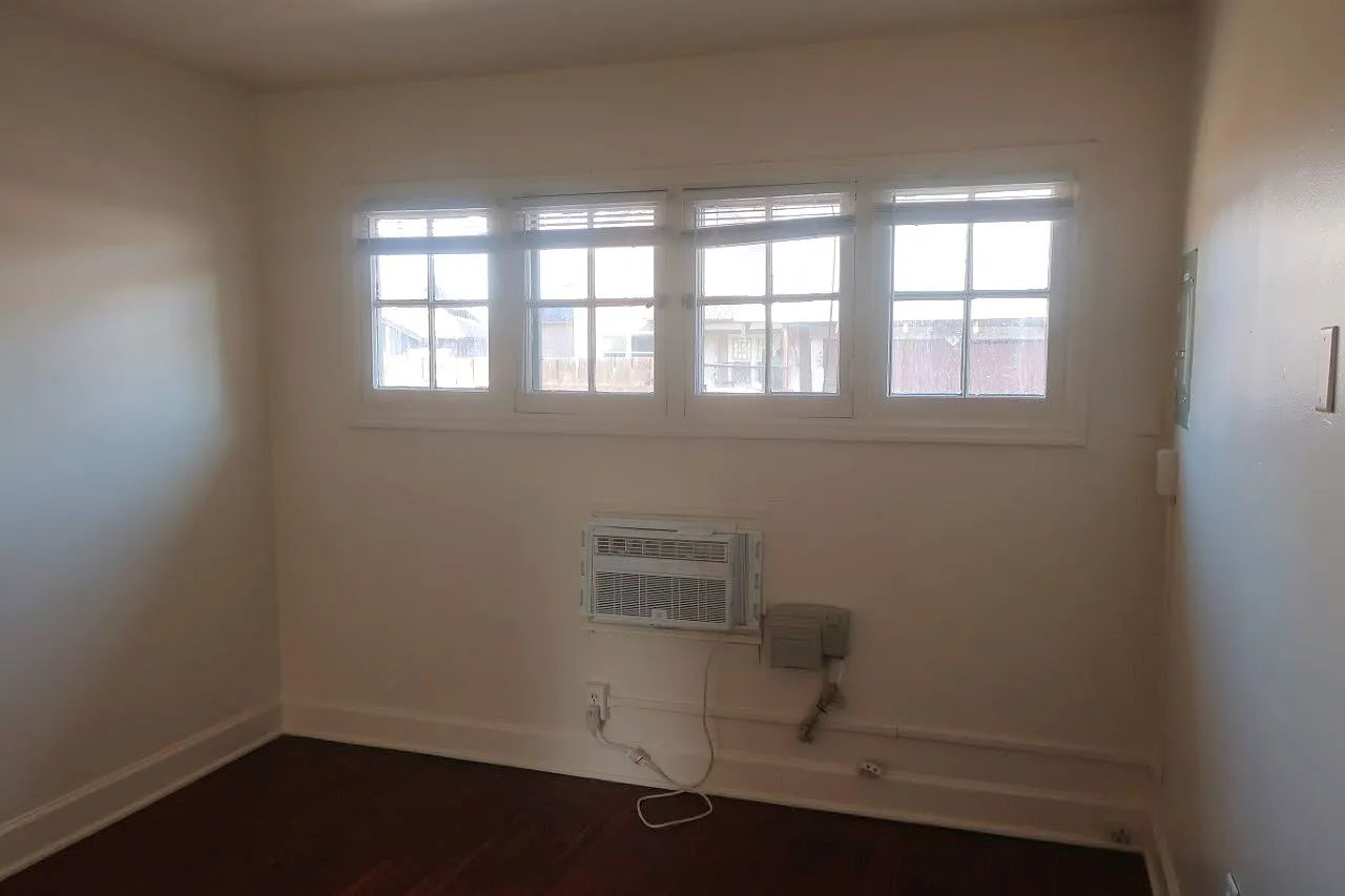 1 bed, 440 sqft, $1,225 — Photo 4