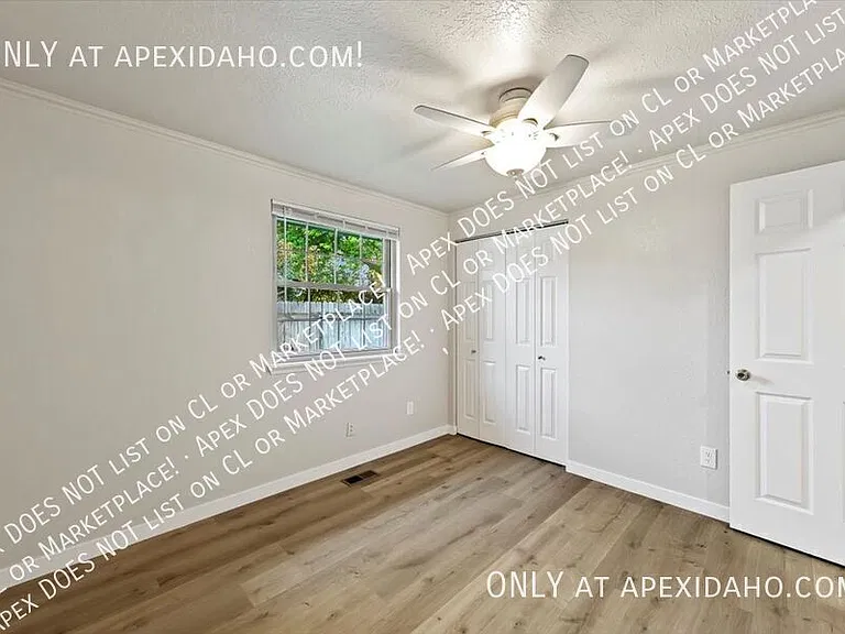 249 S Harlan Pl — Photo 20