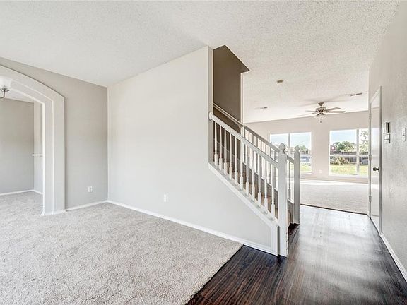 5th image of 6735 Meadowcrest Dr