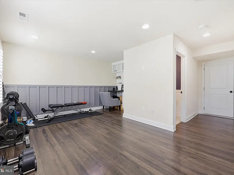 5060 Judicial Way — Photo 6