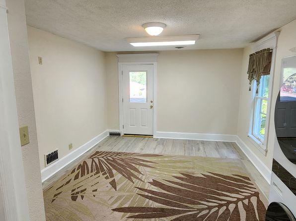 222 S Township Rd APT D