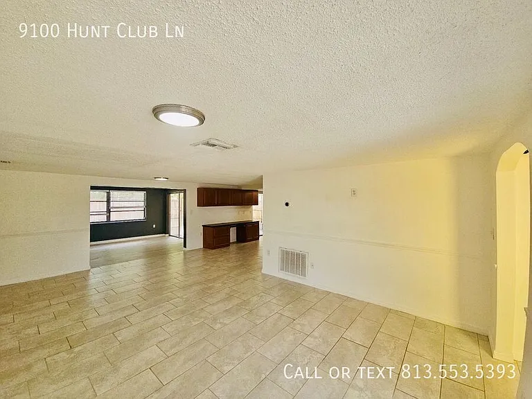 9100 Hunt Club Ln — Photo 6