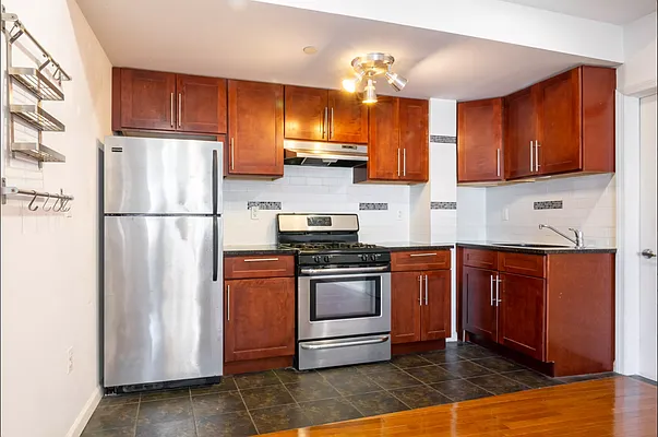 Rented by Five Stone NYC LLC | media 4