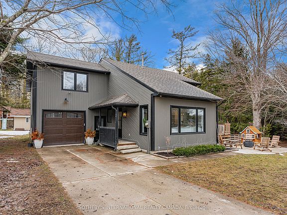 2nd image of 1920 37th Line