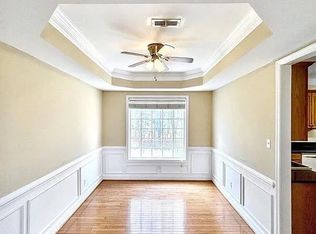 6729 Manor Gate Dr, Midlothian, VA 23112