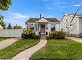23309 Nona St, Dearborn, MI 48124