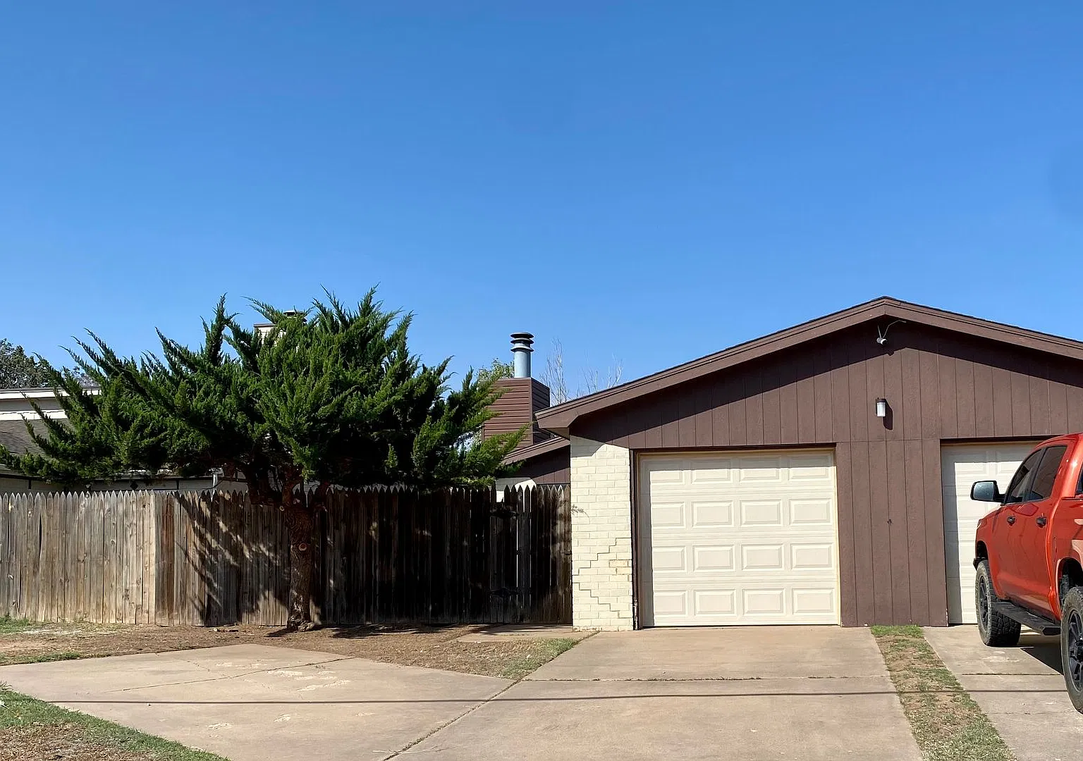 LVM 509 N Dover Avenue — Photo 2