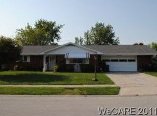 1039 Woodland Dr, Lima, OH 45805