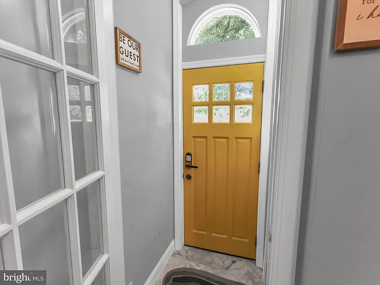 555 Presstman St — Photo 5