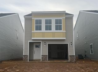 308 Tartan Rd, Hopkins, SC 29061