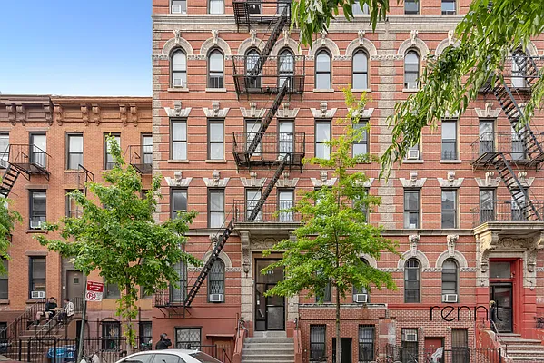 Rented by Rennit Inc. | media 22