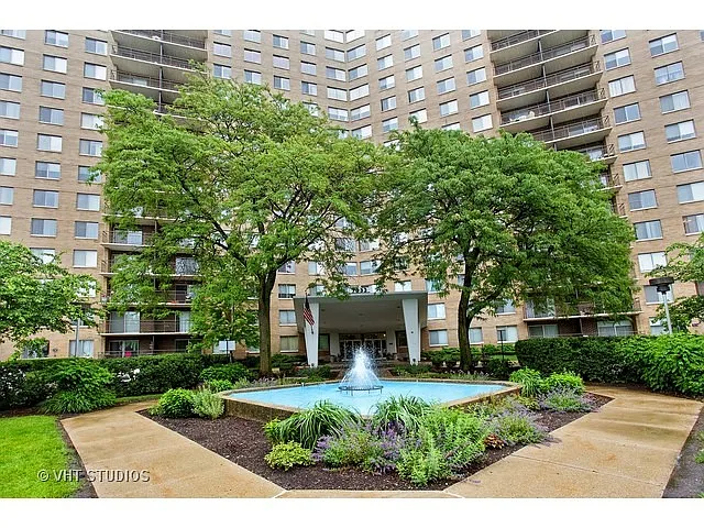 7033 N Kedzie Ave APT 115 photo 1
