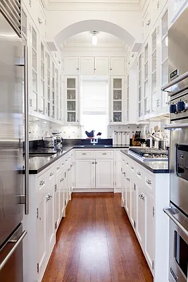 Sold by Nest Seekers International | media 21