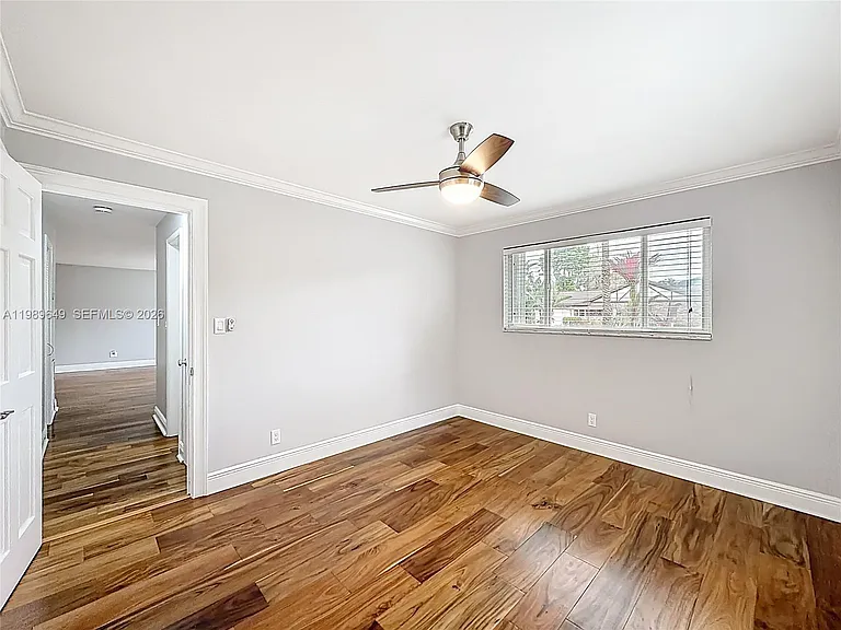 4330 SW 7th St — Photo 19