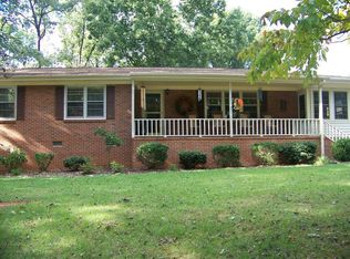 752 Rolling Hills Cir, Easley, SC 29640