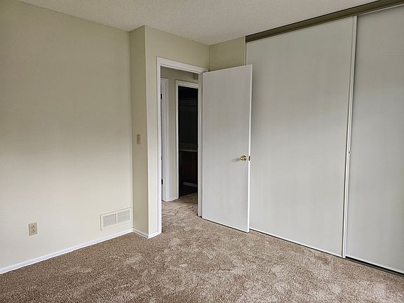 5th image of 710 Snowberry Ct
