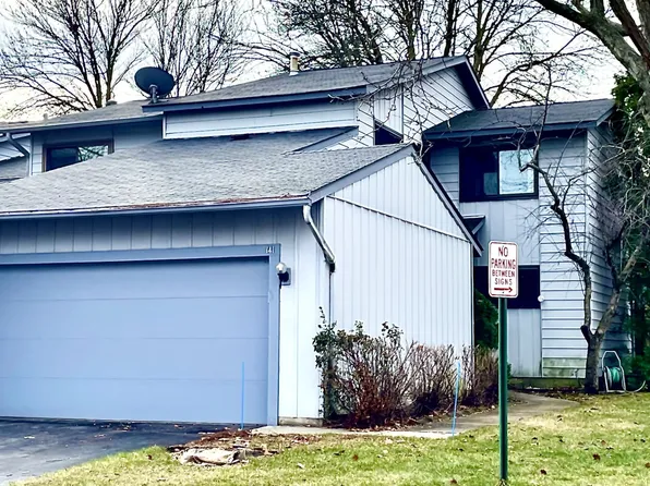 141 Windsor Dr, Vernon Hills, IL 60061