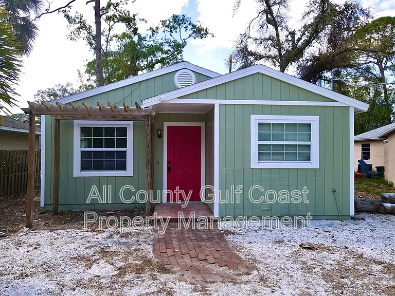 4222 Olive Ave — Photo 1