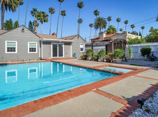 121 N Doheny Dr, Beverly Hills, CA 90211