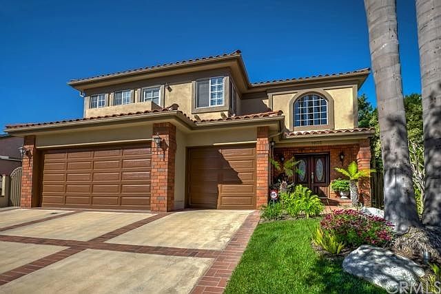 Great curb appeal, this home has been meticulously maintained