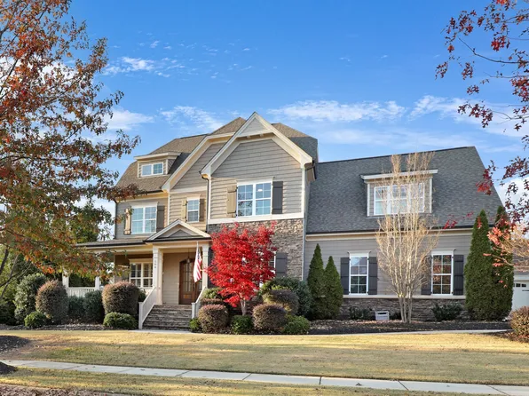 108 Lolliberry Dr, Holly Springs, NC 27540