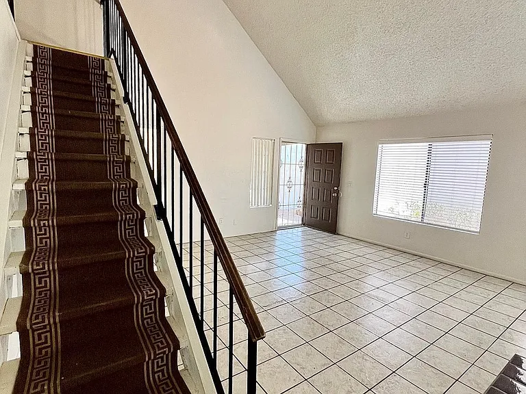 20828 N 21st Ave — Photo 11