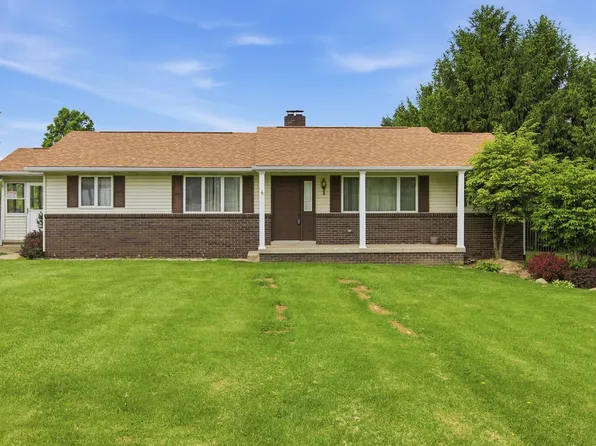 116 Woodland Acres Ln, Belle Vernon, PA 15012