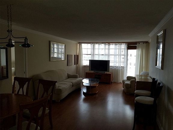 5th image of 240 NE 174th St #1512