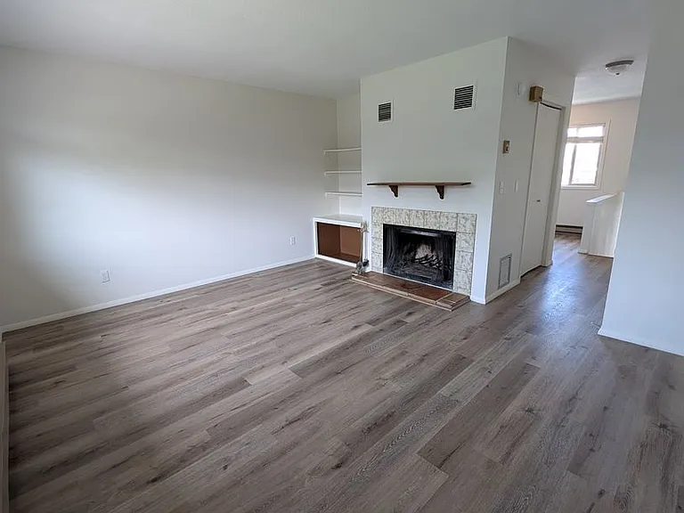 203 S 15th Ave #A-D — Photo 11