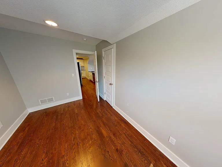 3726 Washington | Charming Updated Apartment — Photo 8