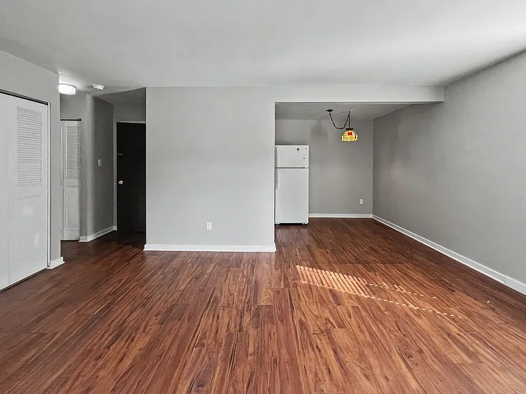406-408 W Lafayette St — Photo 7