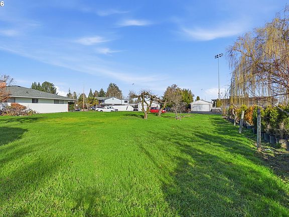 2nd image of NE Delsey Rd