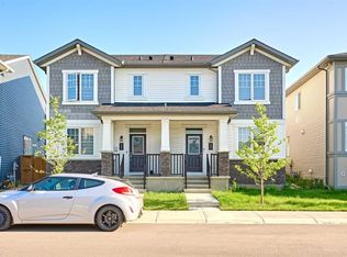 155 S Carringham Rd NW, Calgary, AB T3P 1V3