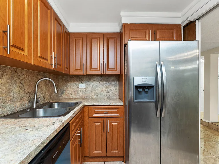3710 Inverrary Dr #2G — Photo 7