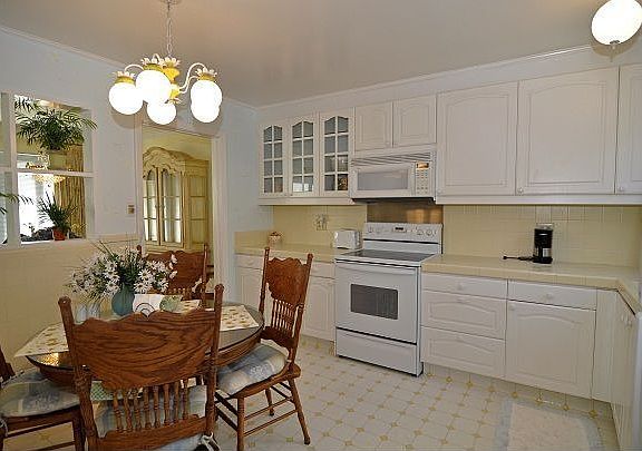 5th image of 131 Dartmouth St