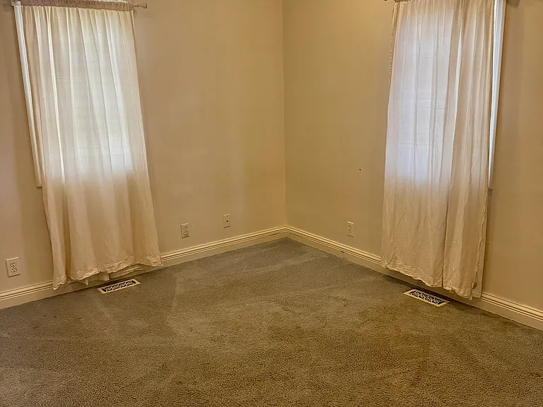 11200 Centaur Rd — Photo 27