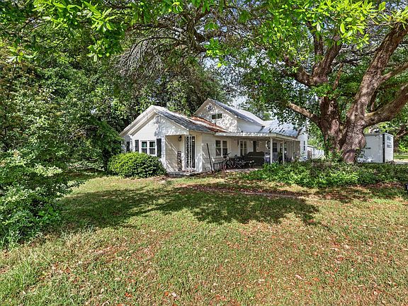 2nd image of 113 Clayton Rd