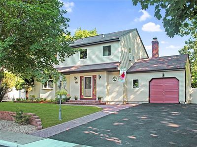 11 4th St, Nesconset, NY, 11767