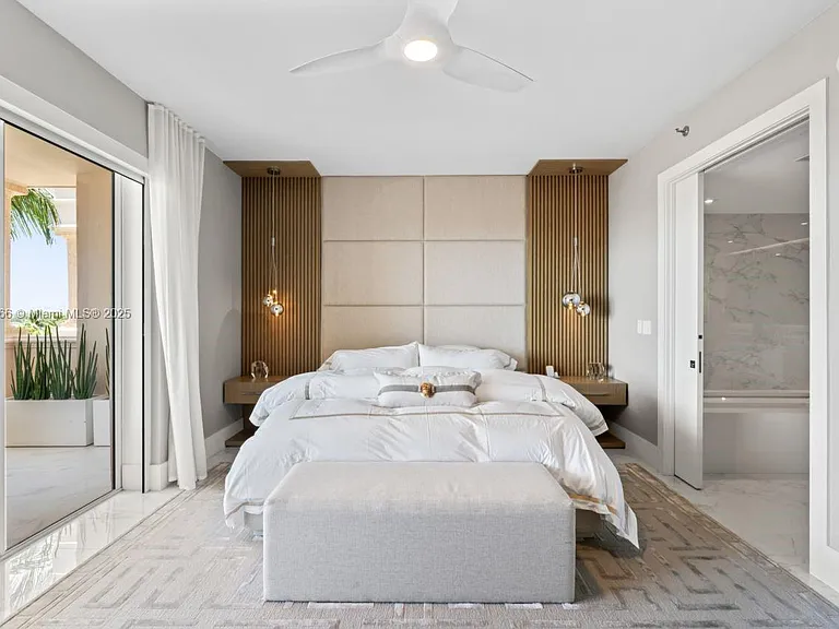 19143 Fisher Island Dr #19143 — Photo 52