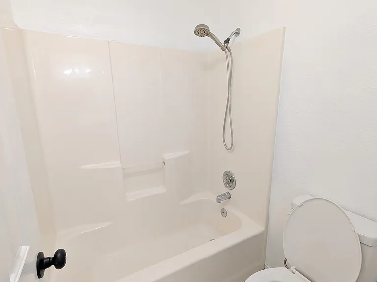 1070 Misty Acres Dr — Photo 21
