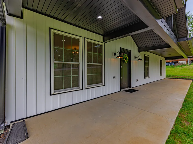 7711 Pamela Ln — Photo 2