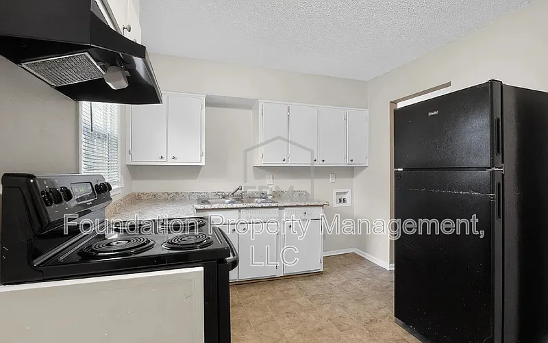 4 bed, 2.0 bath, 1050 sqft, $1,400 — Photo 4