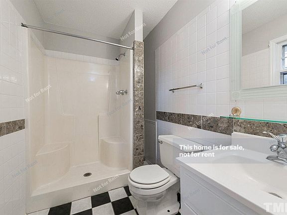 4th image of 3410 Marquis Dr