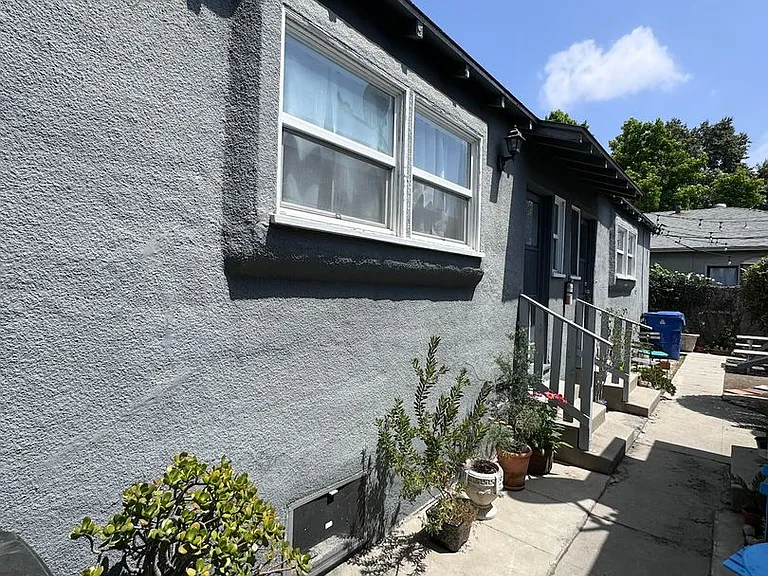 2800 St George St — Photo 8