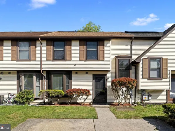 52 Kanabe Dr, Westampton, NJ 08060
