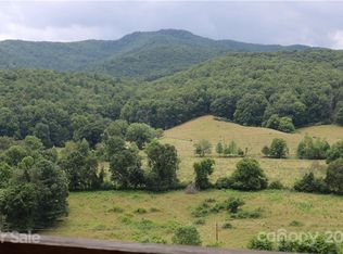 172 Swaney Dr, Hot Springs, NC 28743