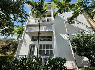 425 SW 13th Ter, Fort Lauderdale, FL 33312