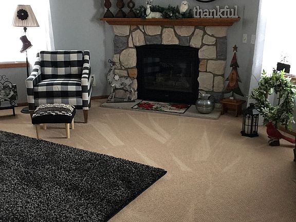 2nd image of 190 Twin Lakes Dr